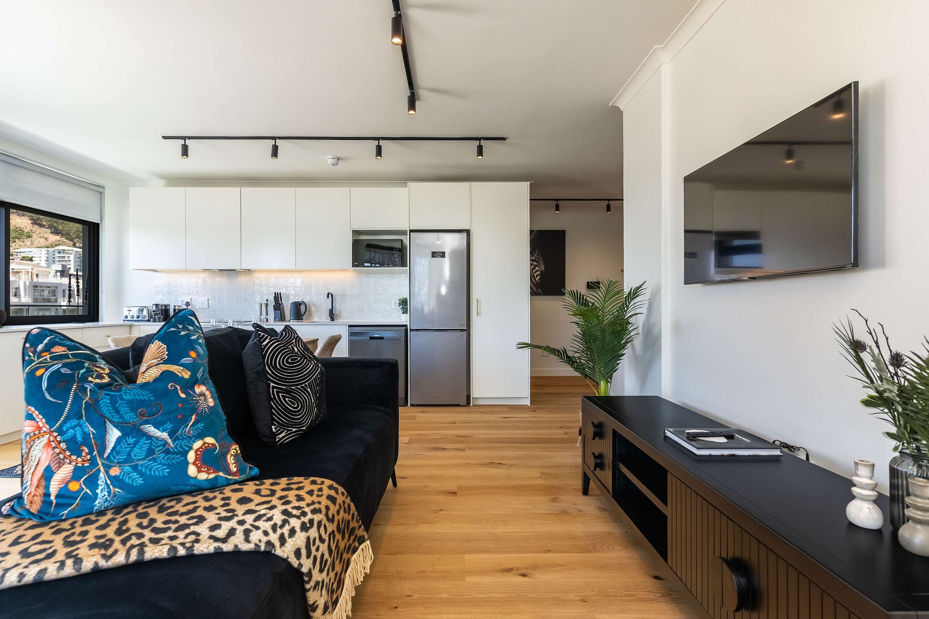 property_[object Object]_6