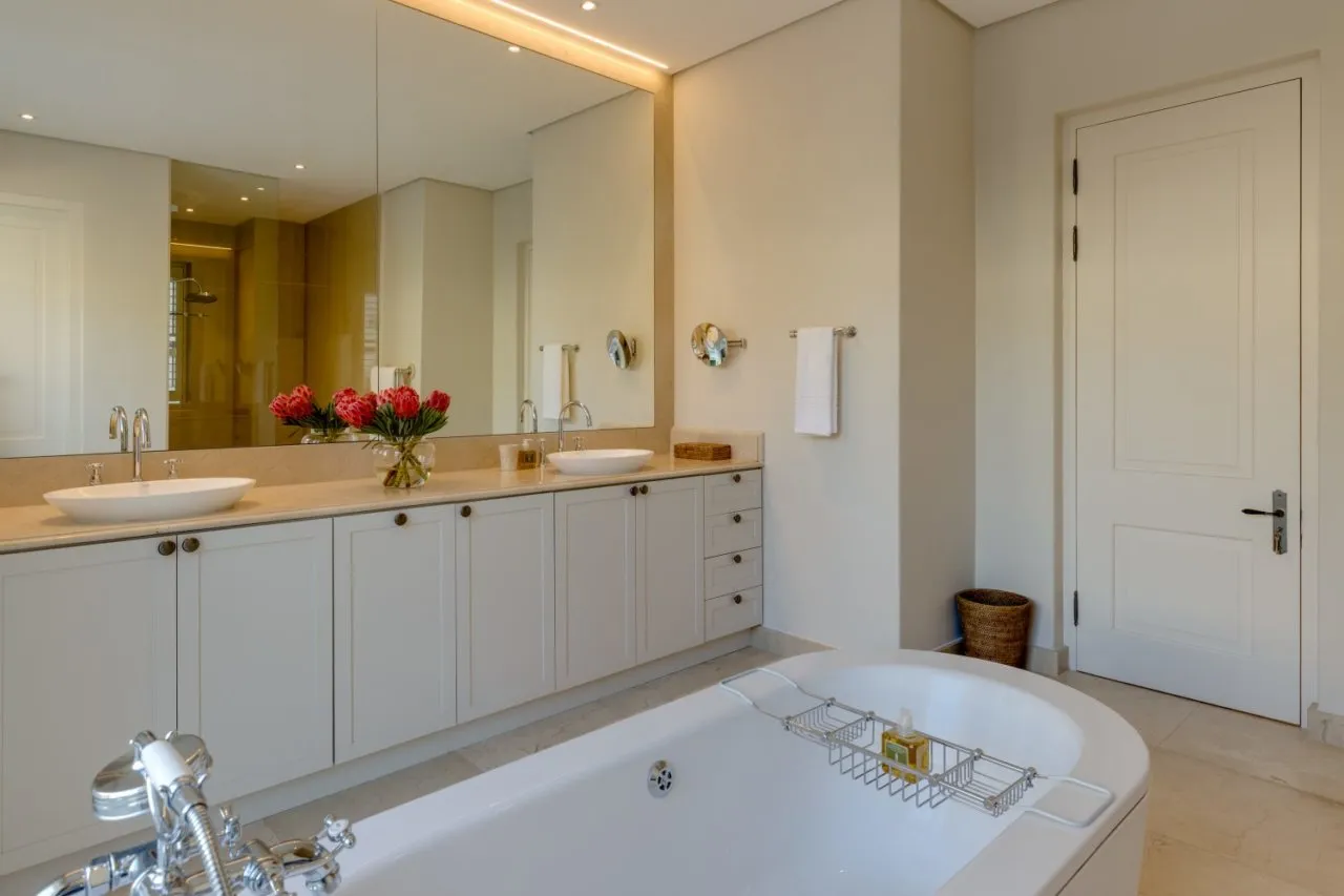 property_[object Object]_12