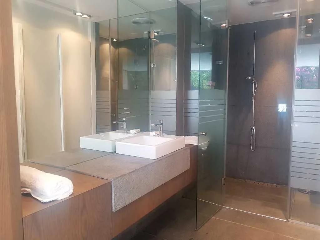 property_[object Object]_5