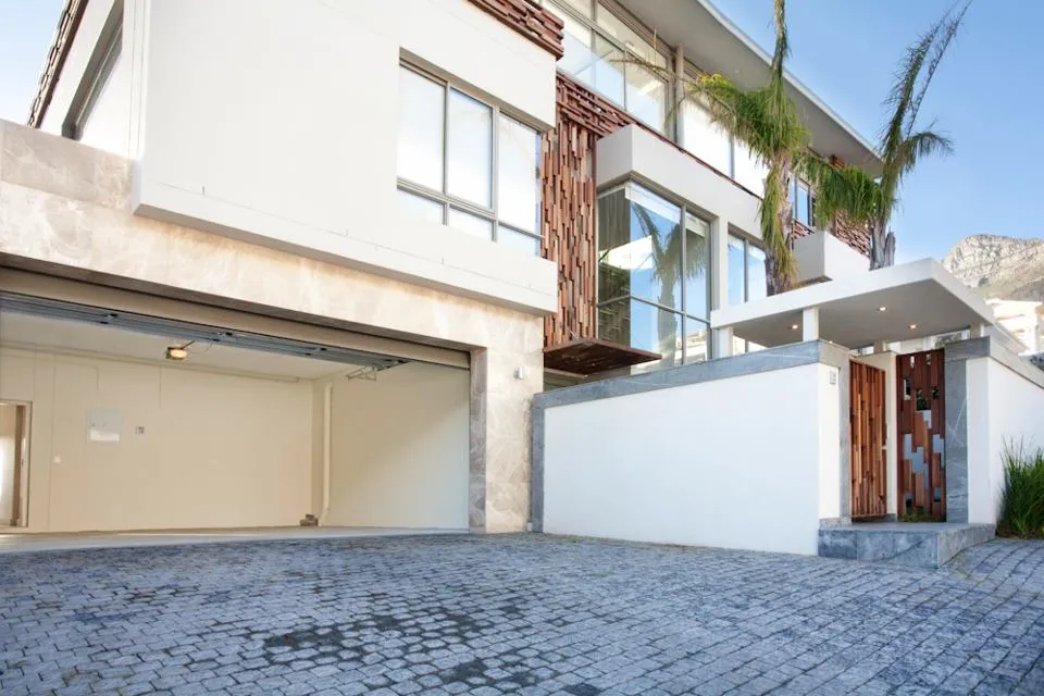 property_[object Object]_9