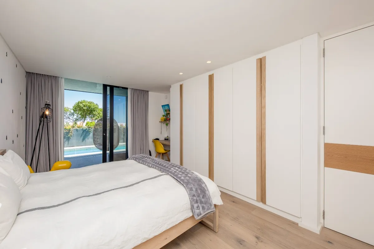 property_[object Object]_13