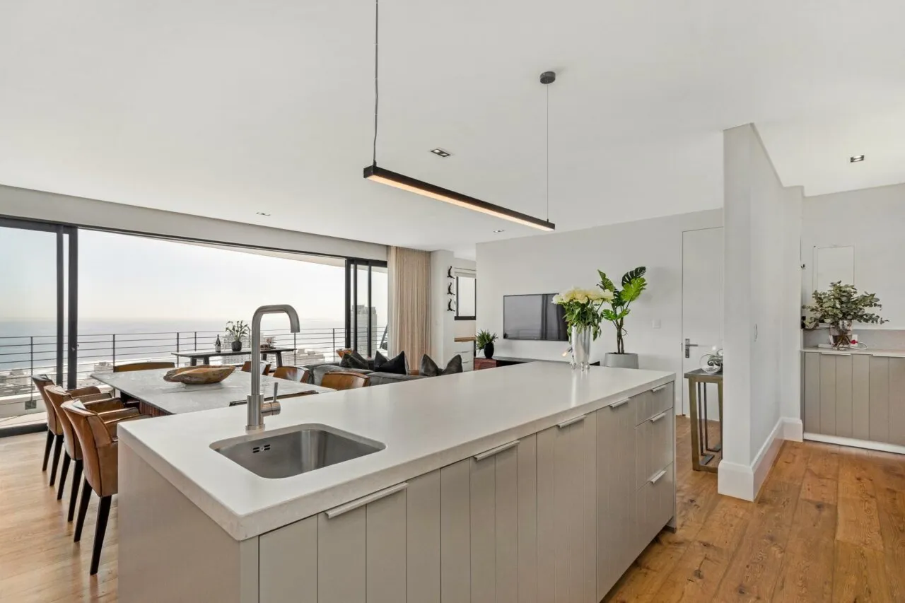 property_[object Object]_16