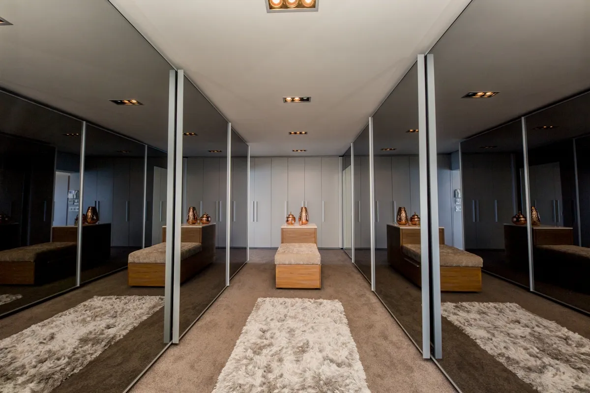 property_[object Object]_7