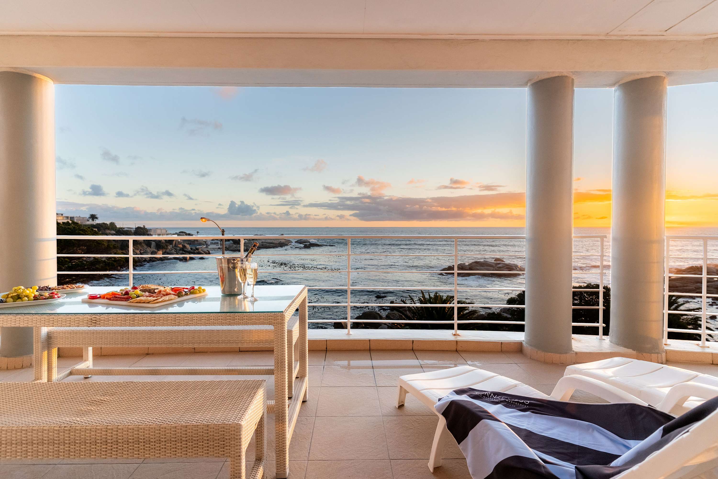 Sunset Azure Apartment, Camps Bay