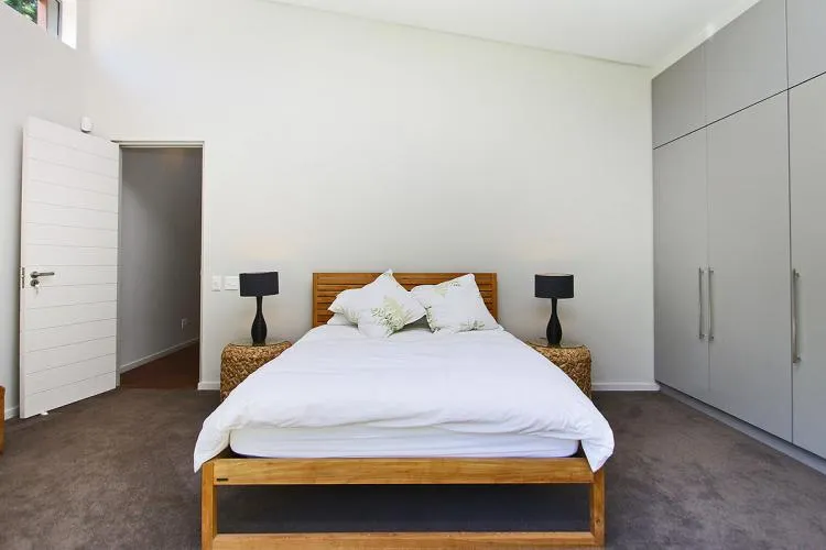 property_[object Object]_10