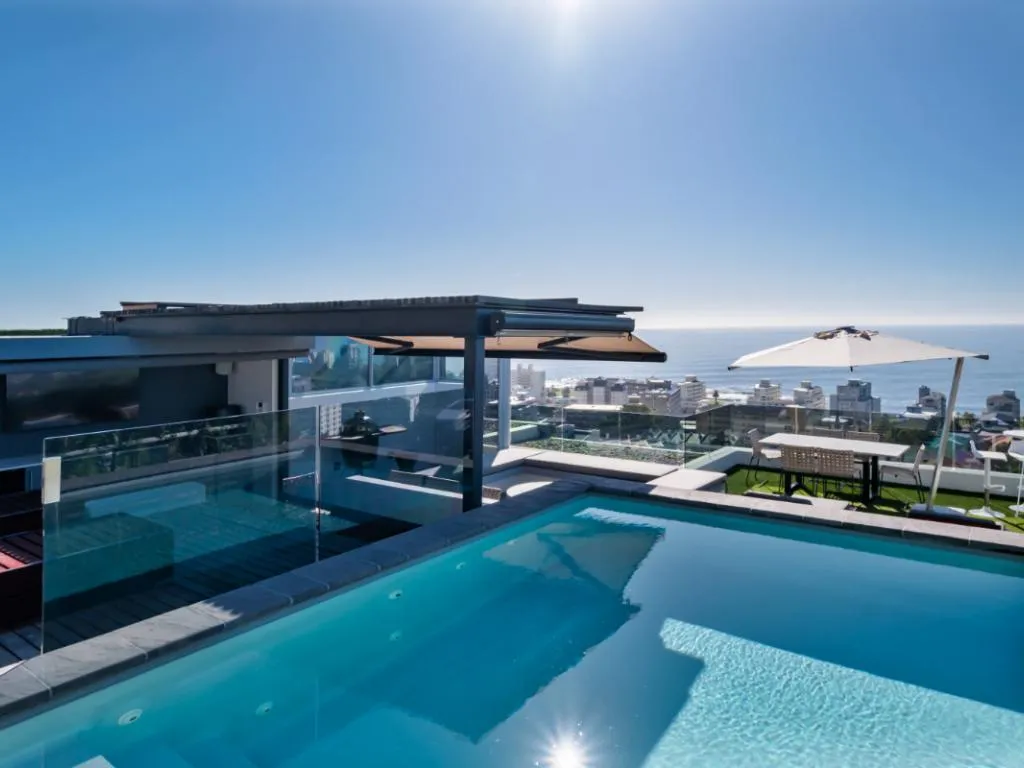 Penthouse on B, Green Point