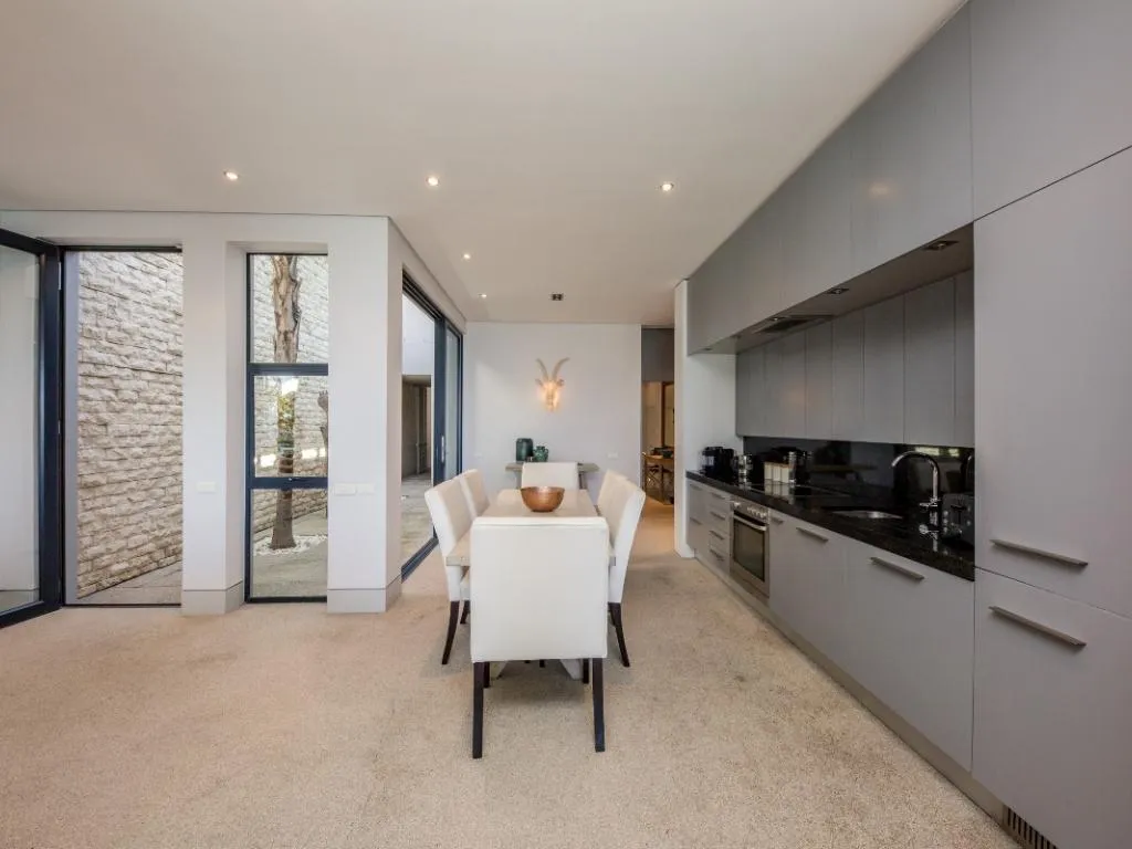 property_[object Object]_22