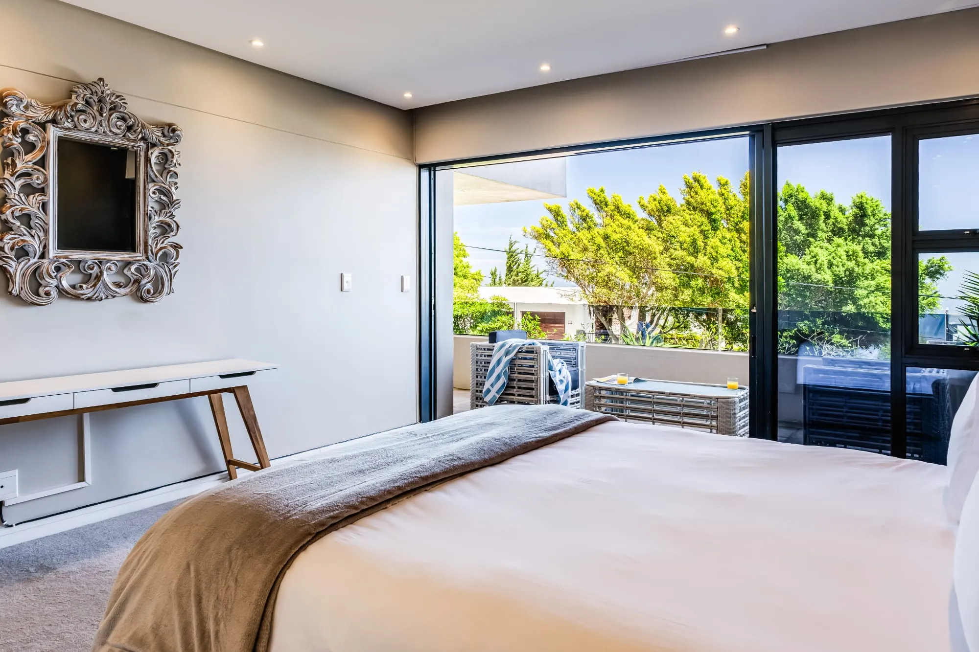 property_[object Object]_43