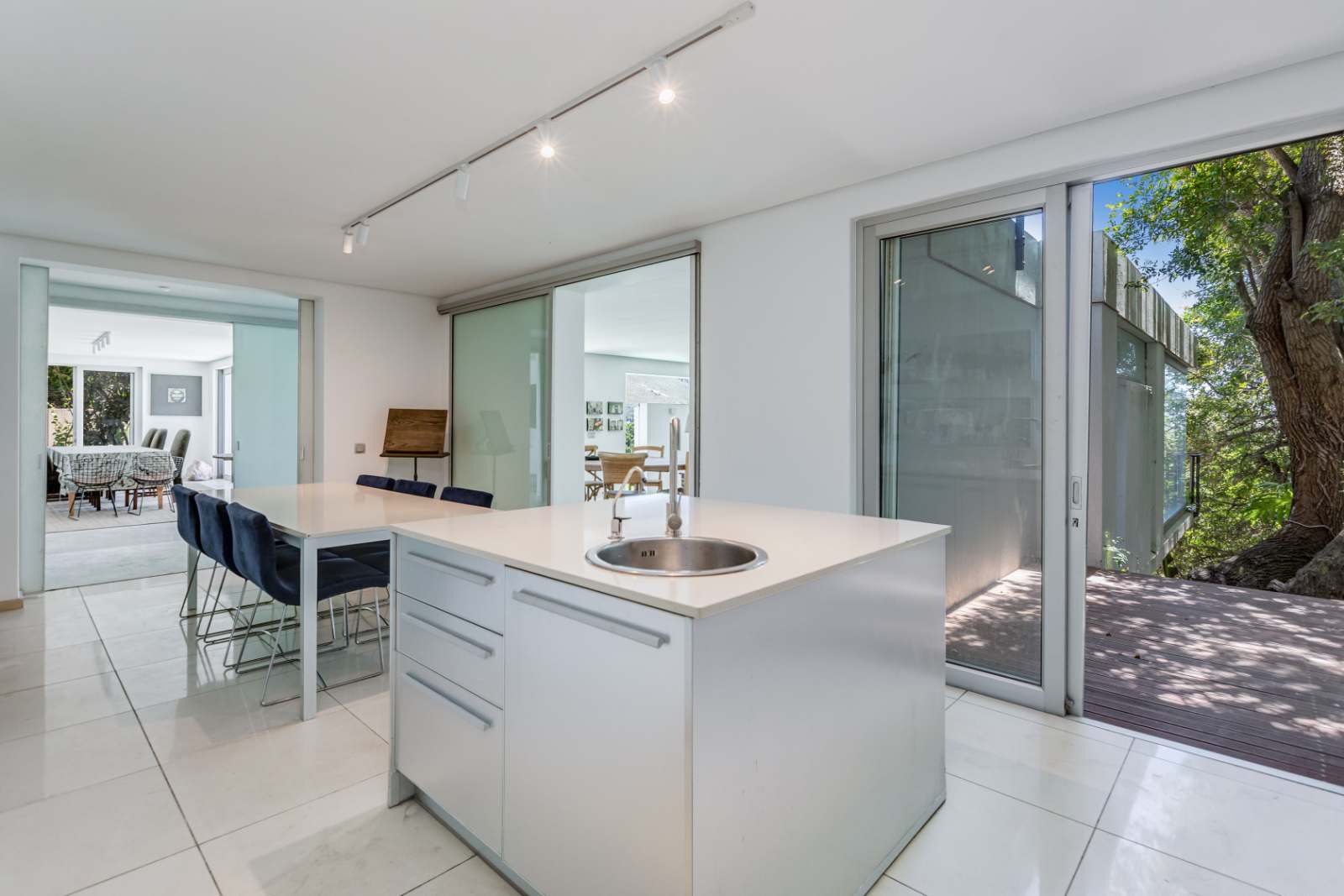 property_[object Object]_12