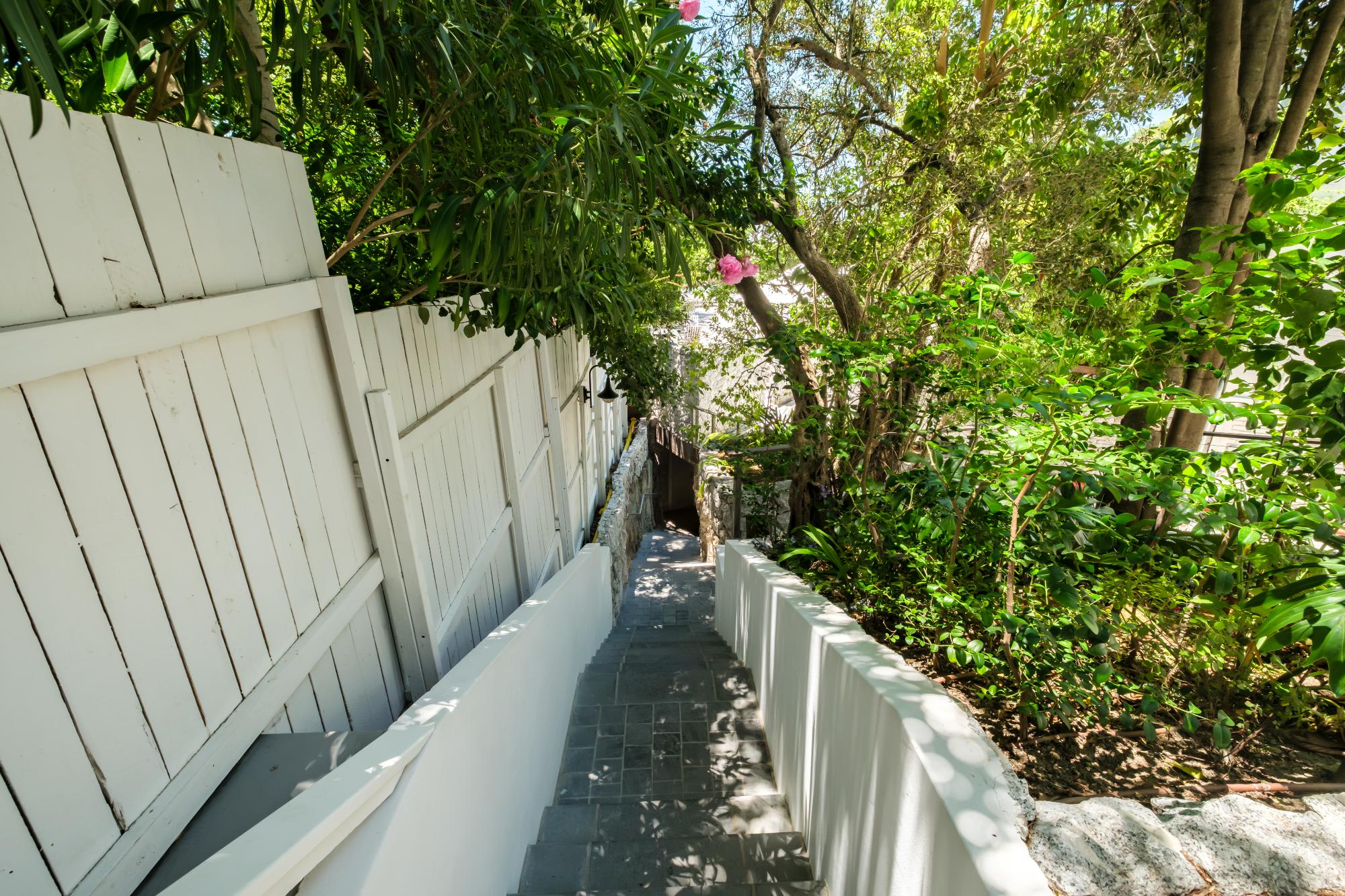 property_[object Object]_28