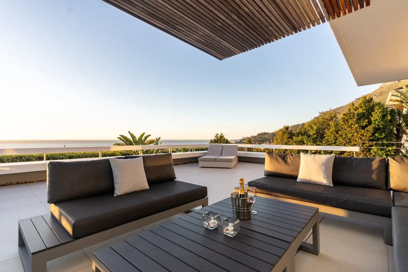 property_[object Object]_30