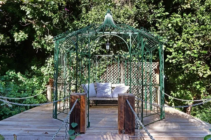 property_[object Object]_26