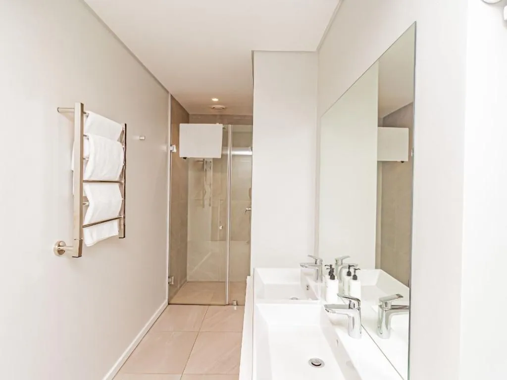 property_[object Object]_16