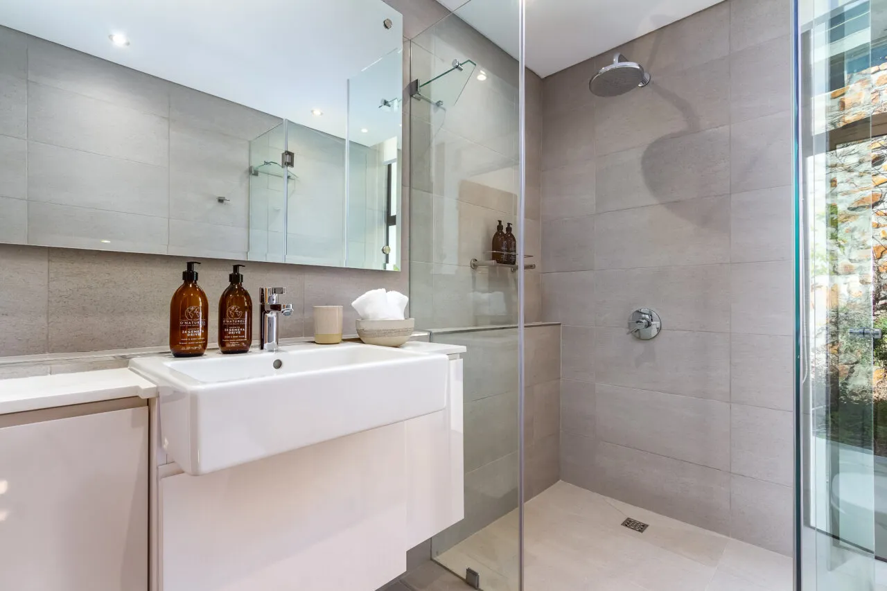 property_[object Object]_77