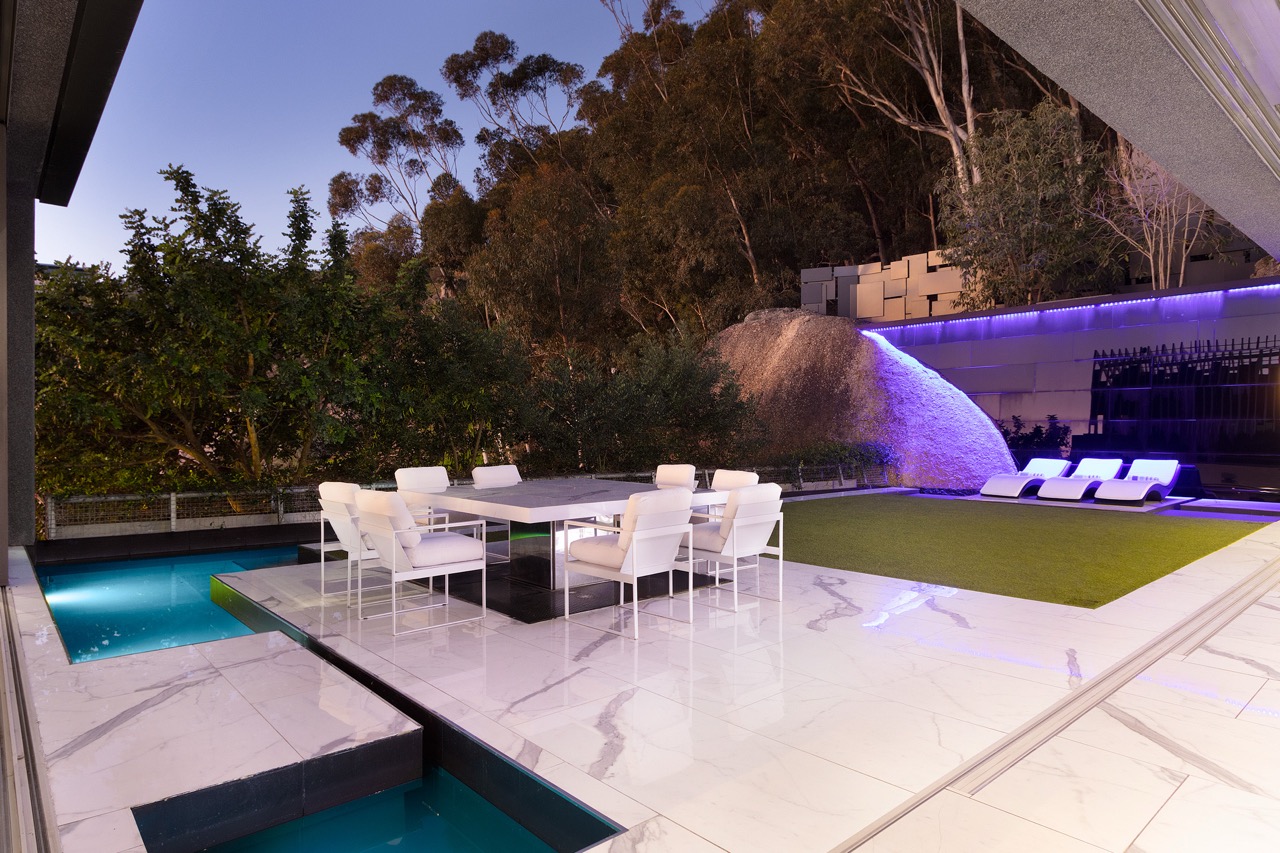 property_[object Object]_4