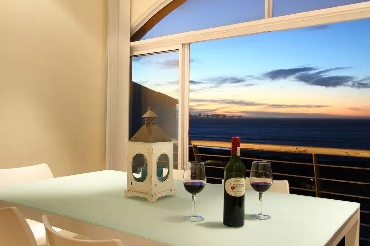 Neptune Isle 308, Bloubergstrand