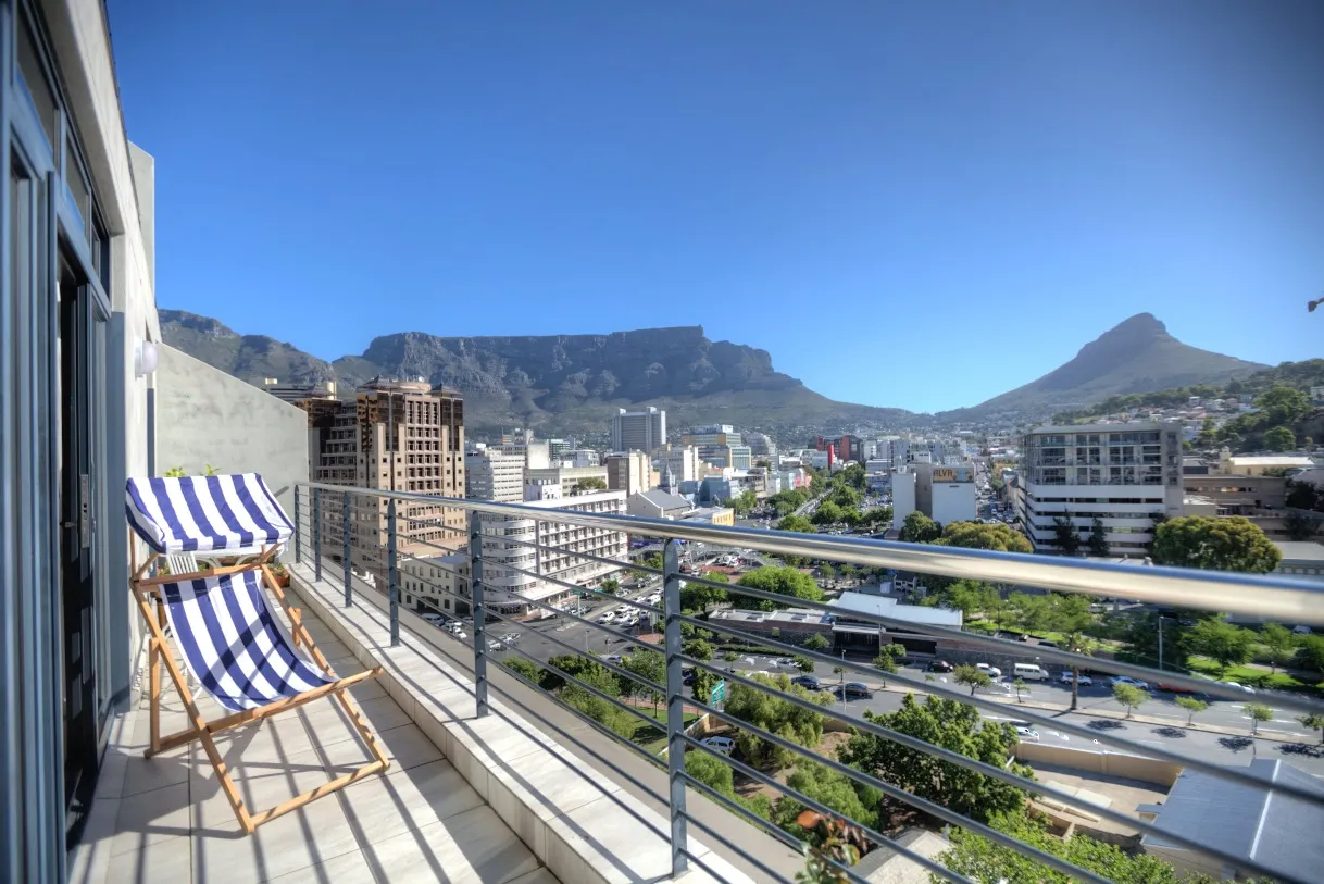 Quayside 1305, De Waterkant