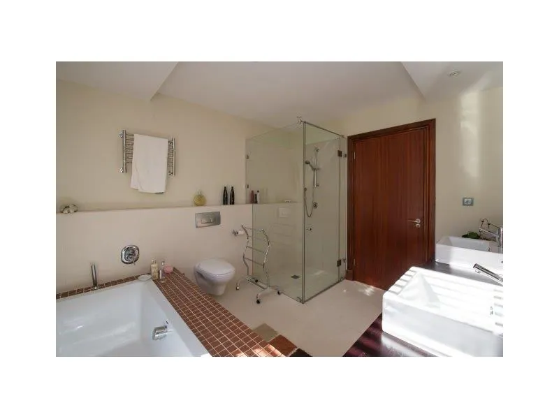 property_[object Object]_9