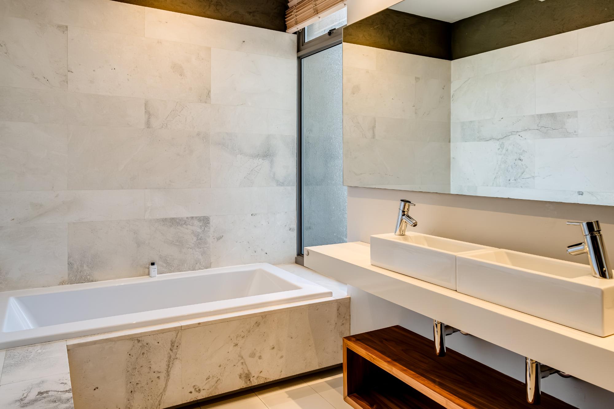 property_[object Object]_23