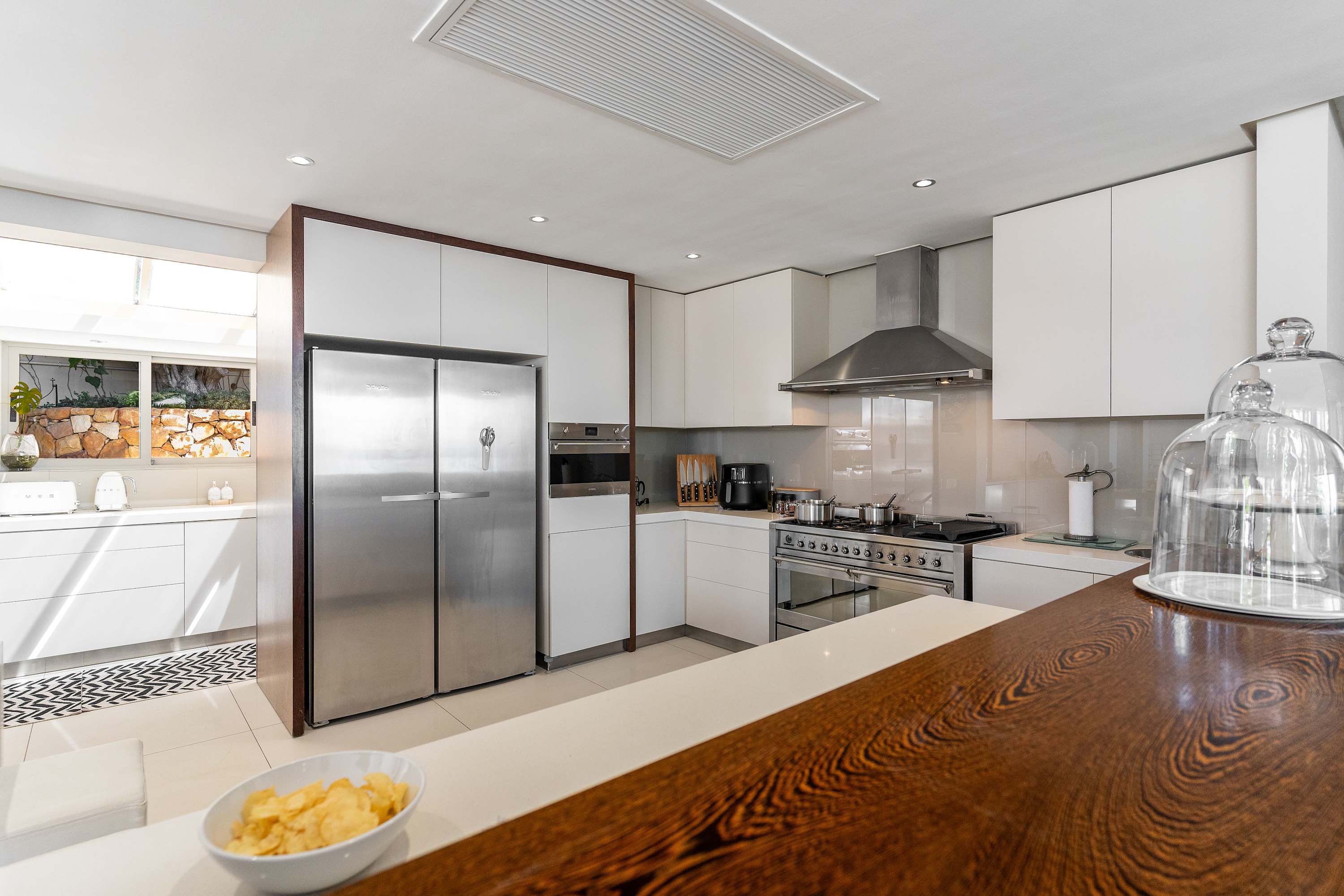 property_[object Object]_16