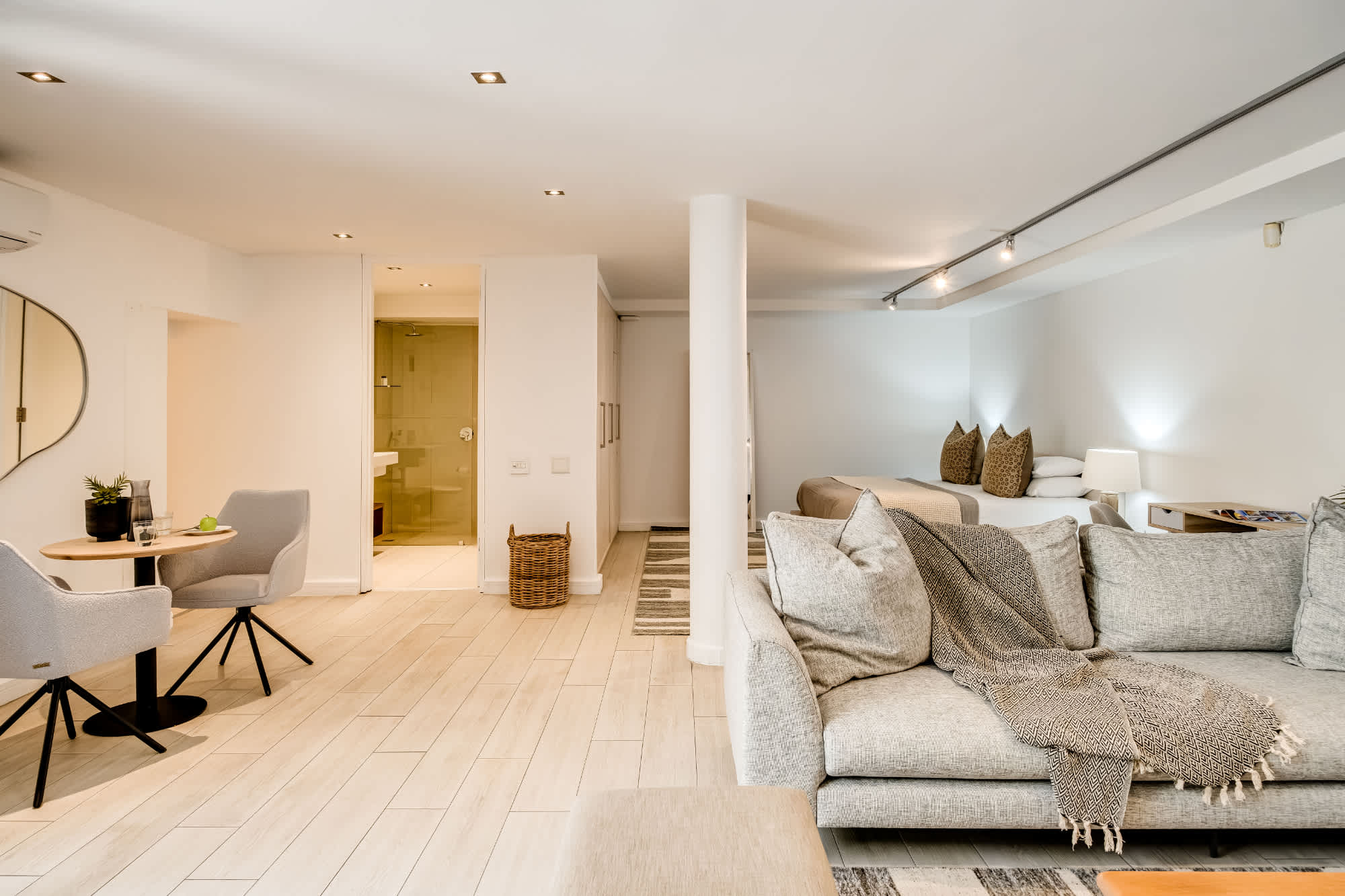 property_[object Object]_17