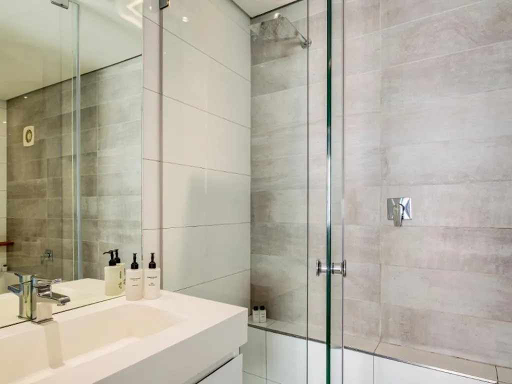 property_[object Object]_16