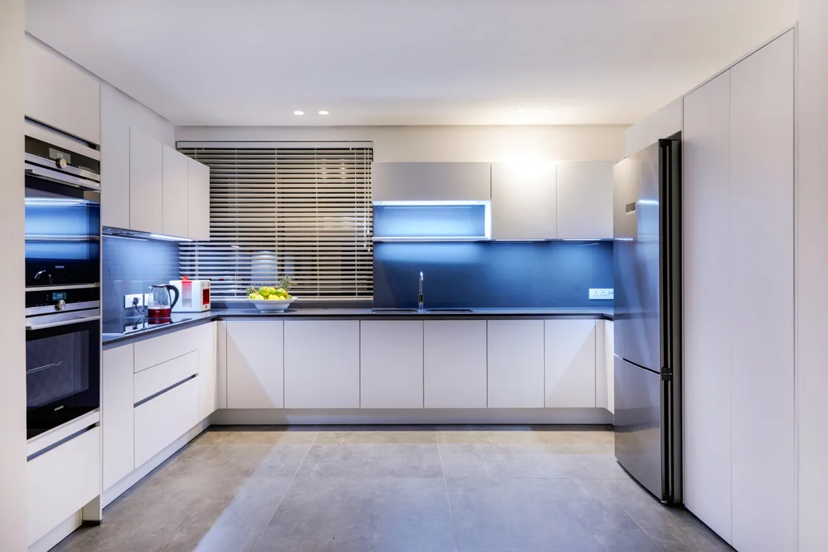 property_[object Object]_6