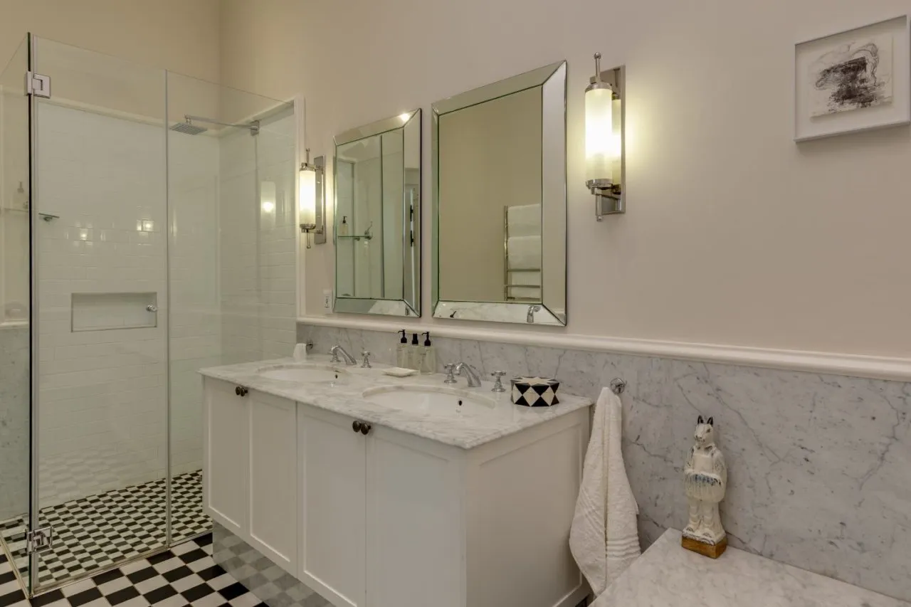 property_[object Object]_17