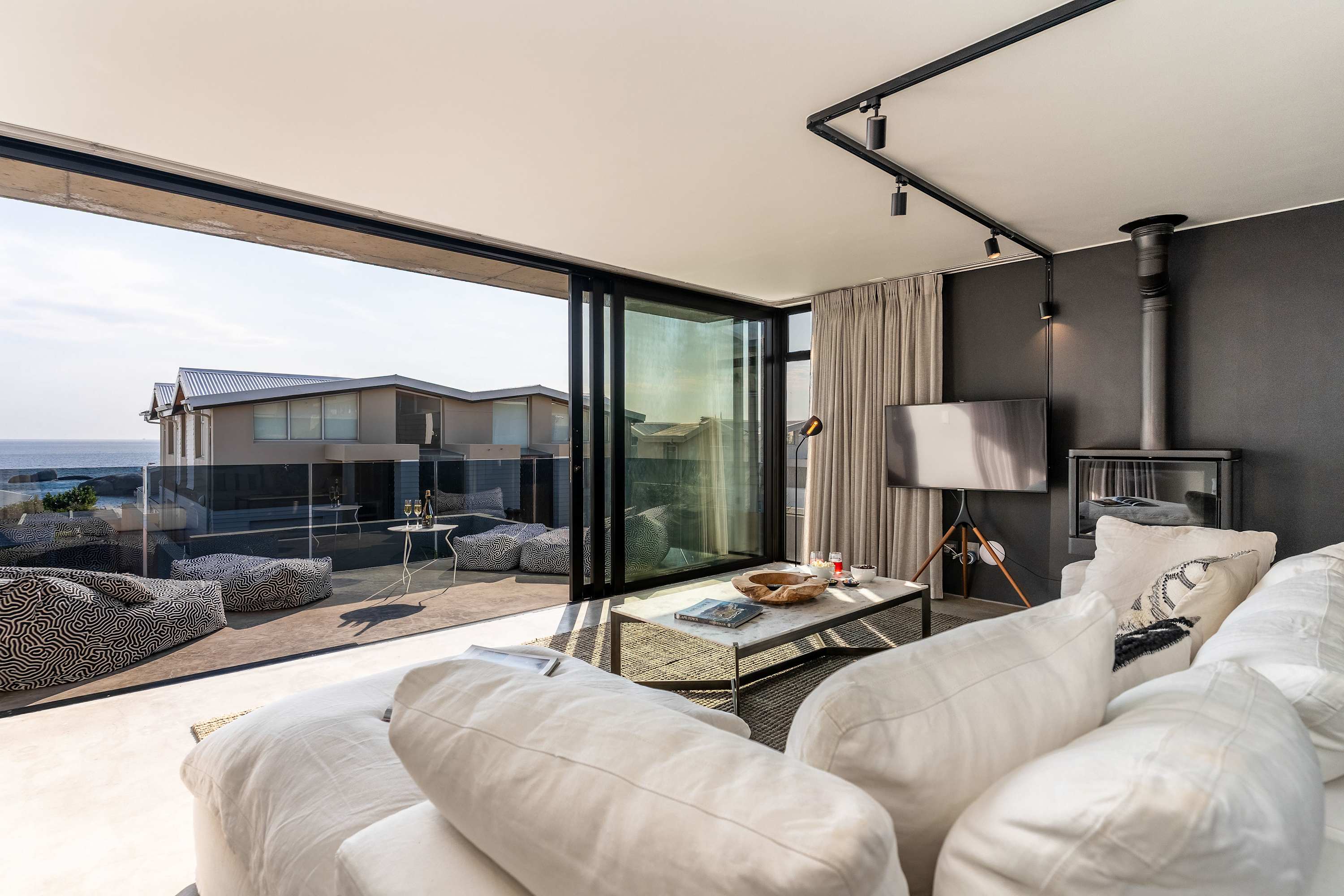 property_[object Object]_15