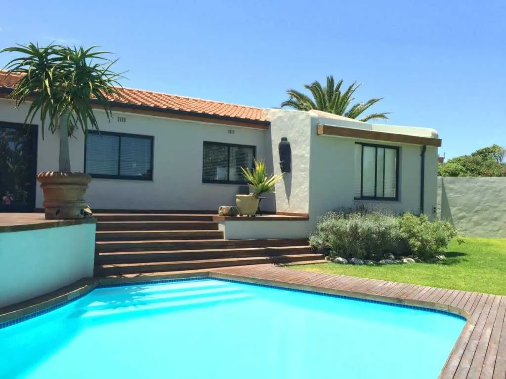 Watsonia Villa, Big Bay