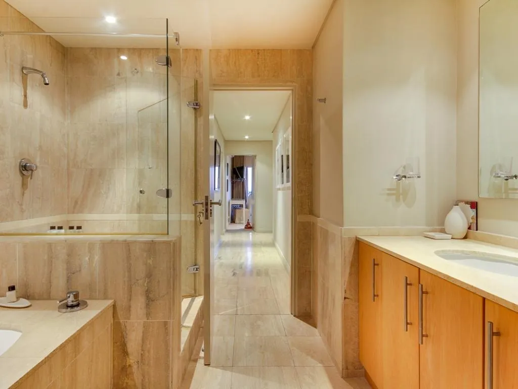 property_[object Object]_18