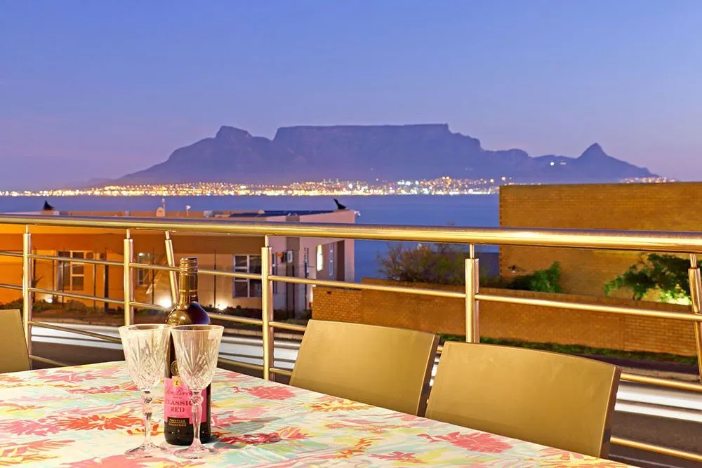 8 Sir David Baird, Bloubergstrand