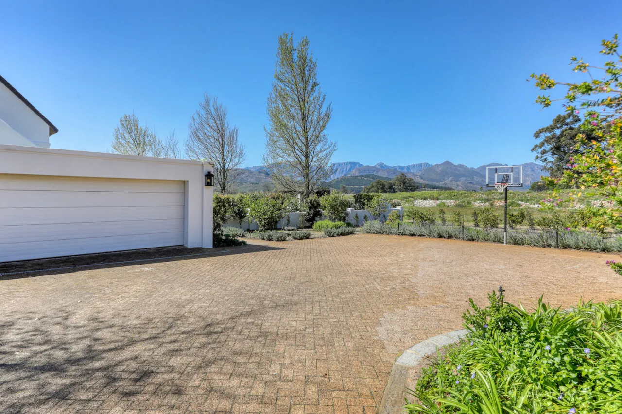 property_[object Object]_23