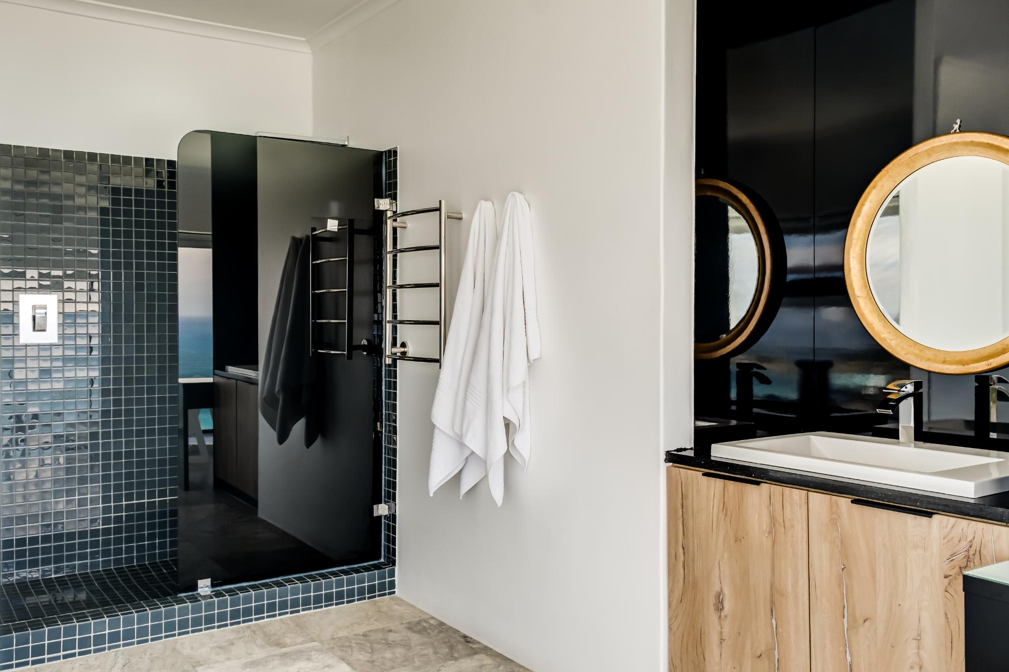 property_[object Object]_32