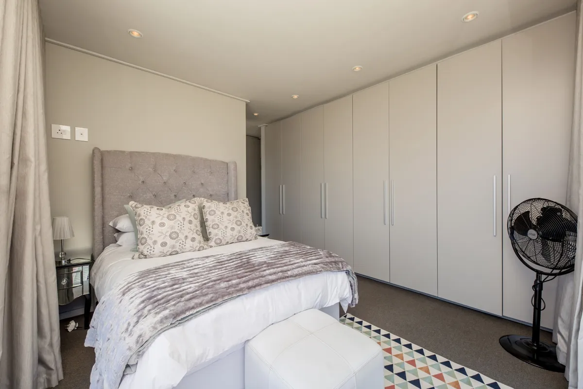 property_[object Object]_12