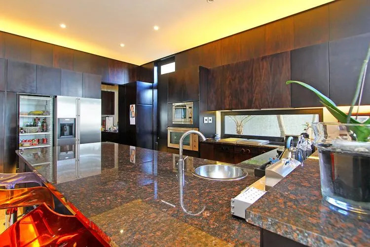 property_[object Object]_10