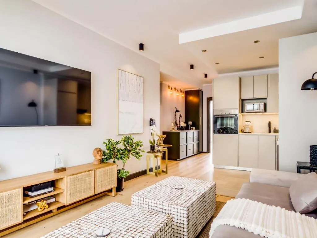 property_[object Object]_18