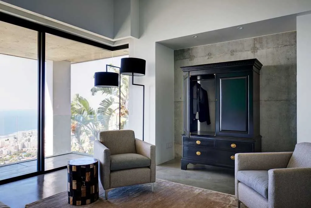 property_[object Object]_17