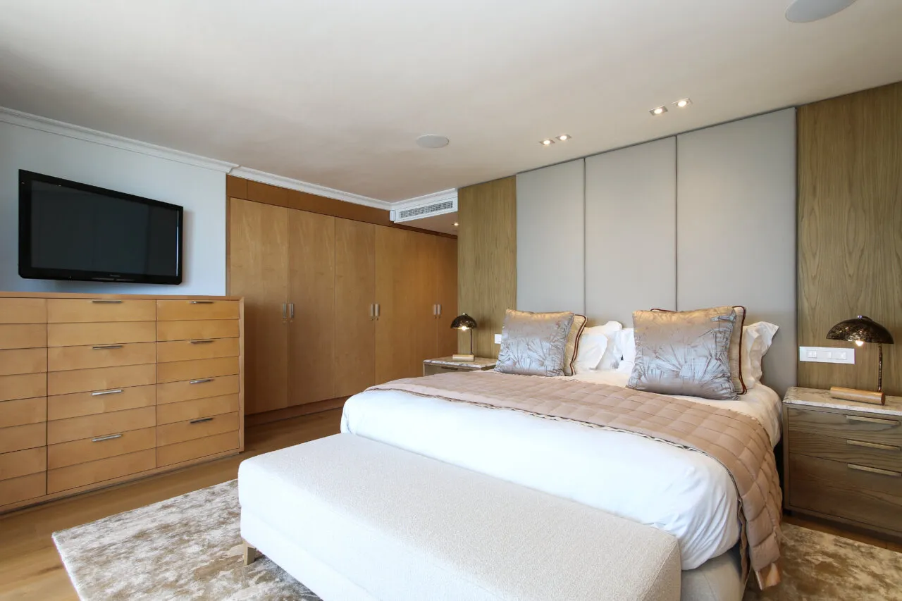 property_[object Object]_10