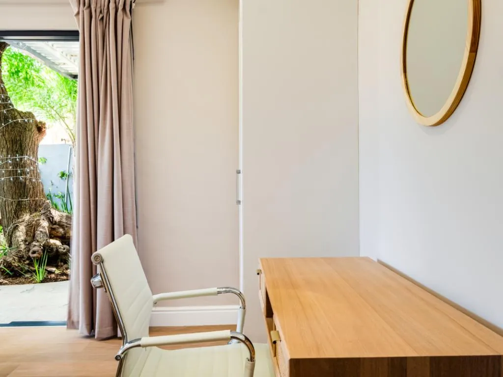 property_[object Object]_28