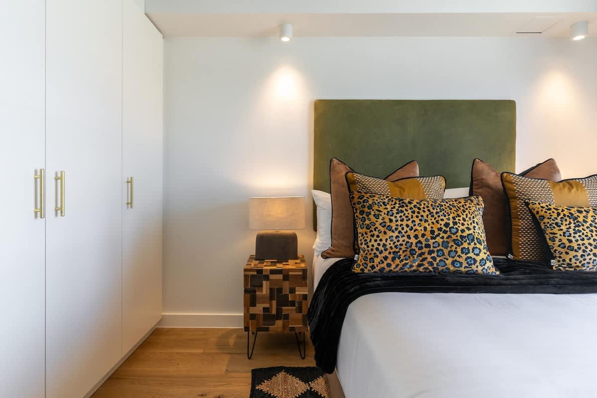 property_[object Object]_11