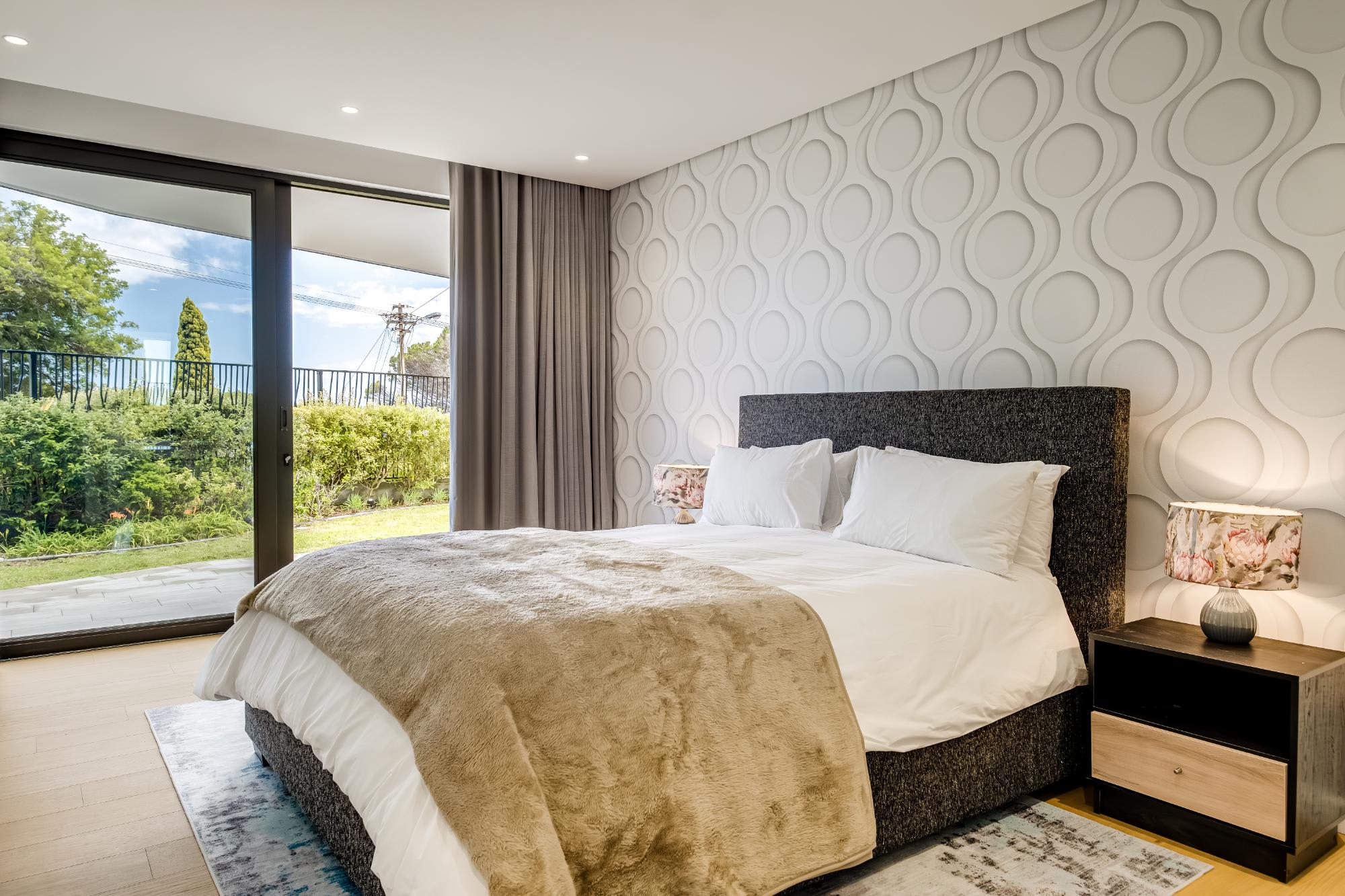 property_[object Object]_24