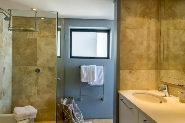 property_[object Object]_6