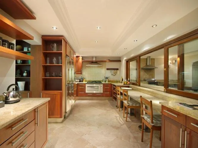 property_[object Object]_7