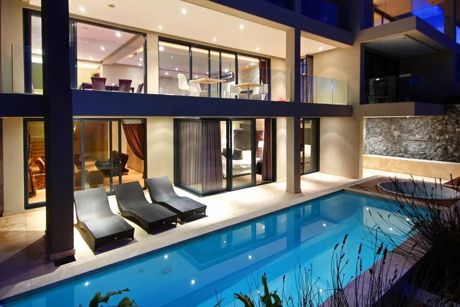 Azamare, Camps Bay