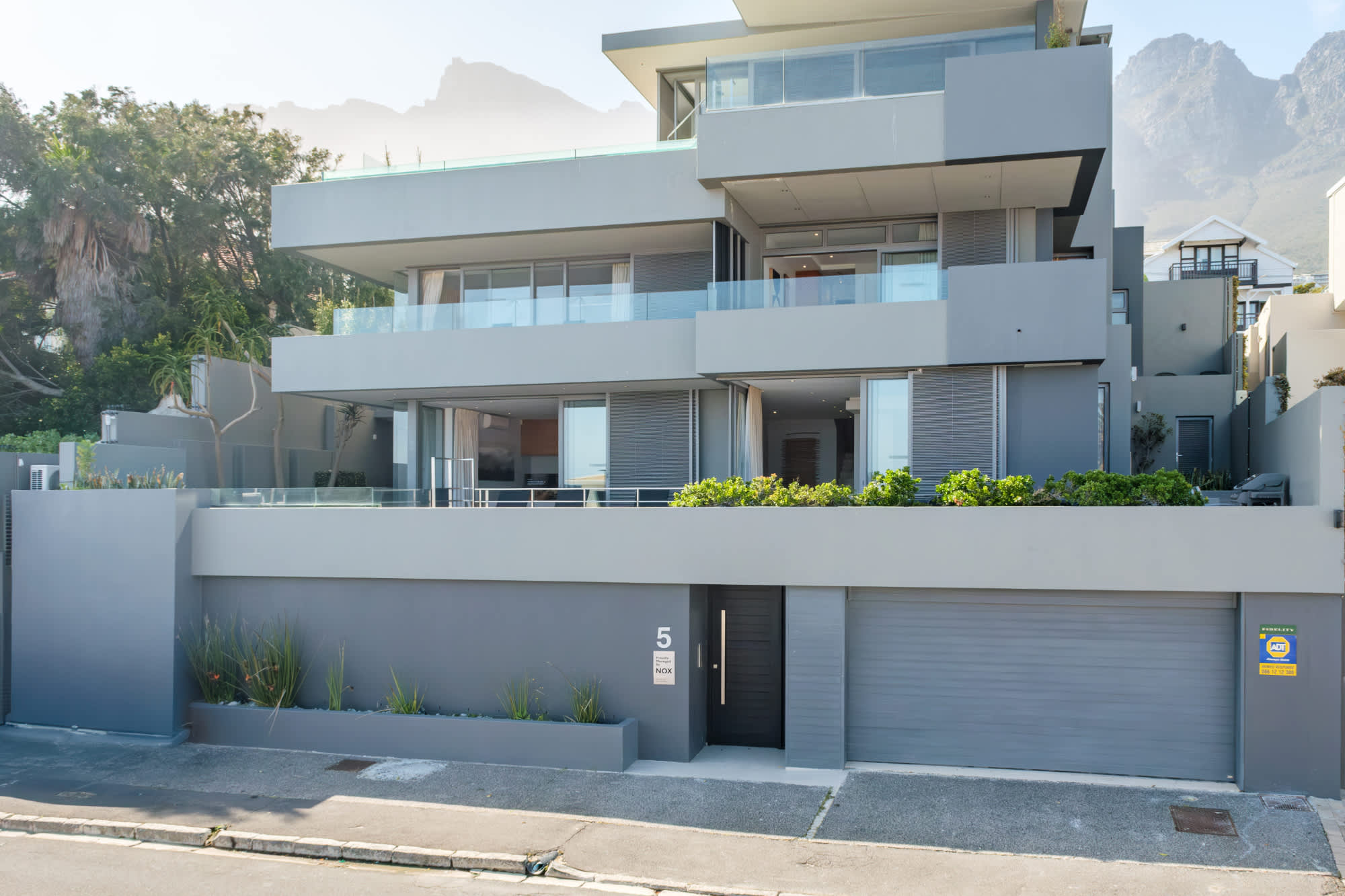 property_[object Object]_19