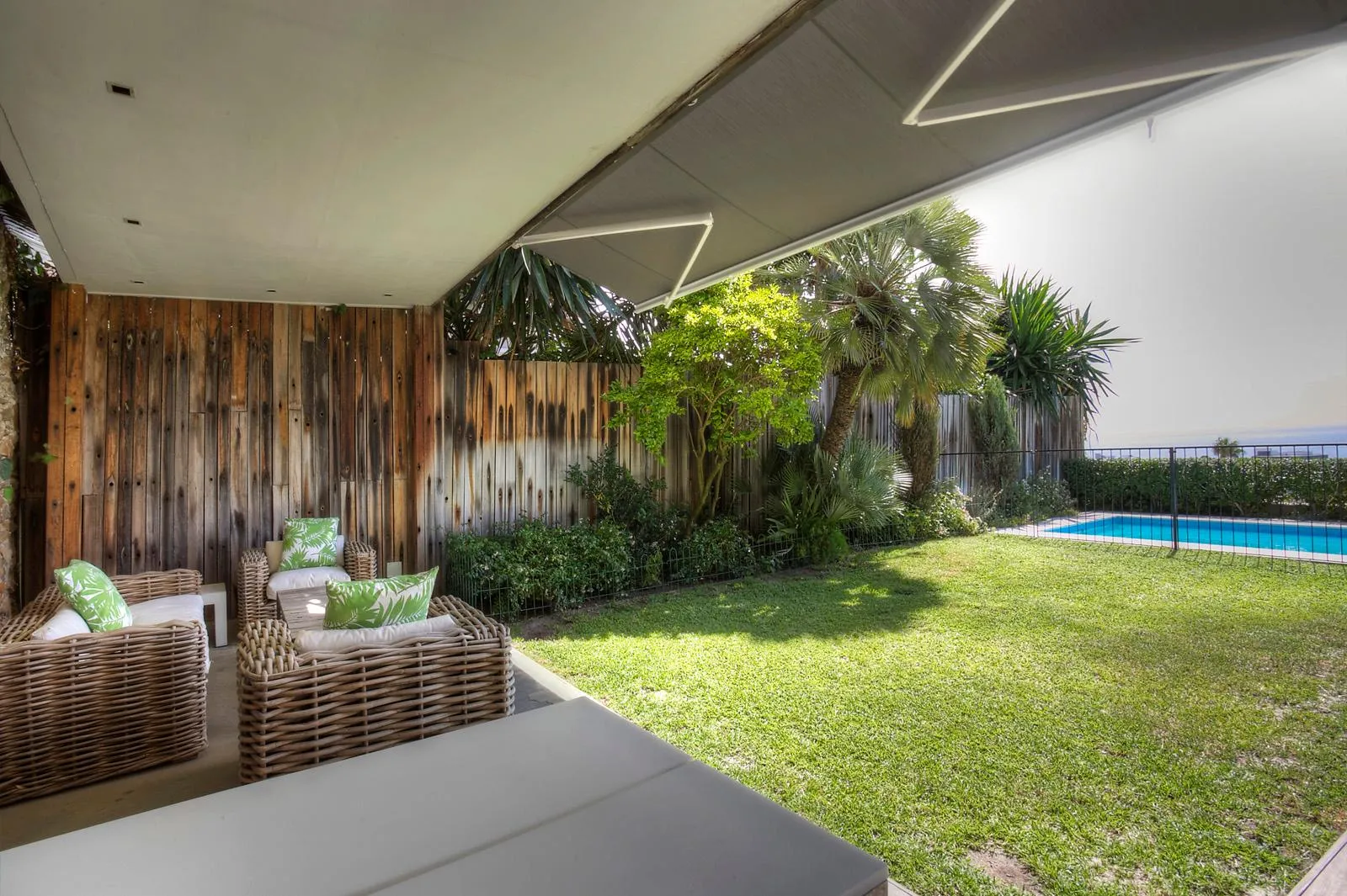 property_[object Object]_12