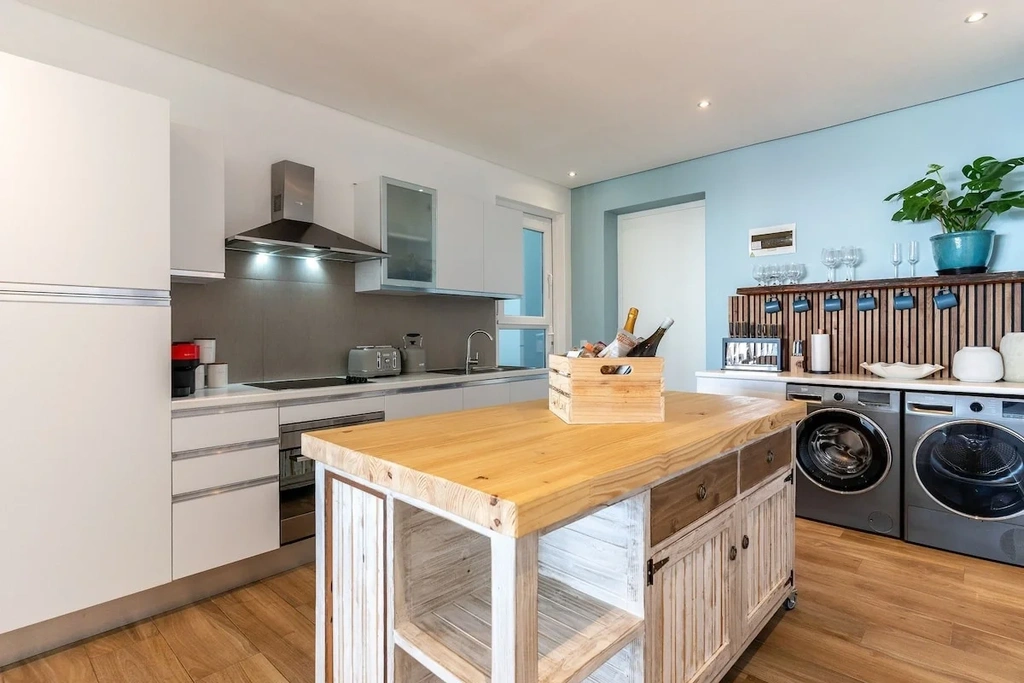 property_[object Object]_12