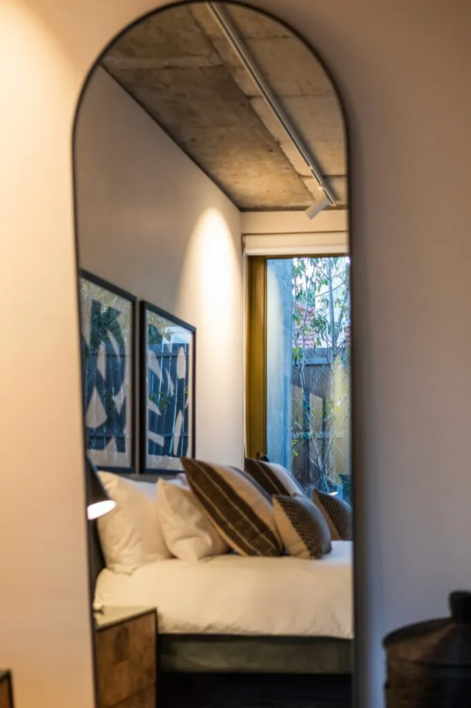 property_[object Object]_8