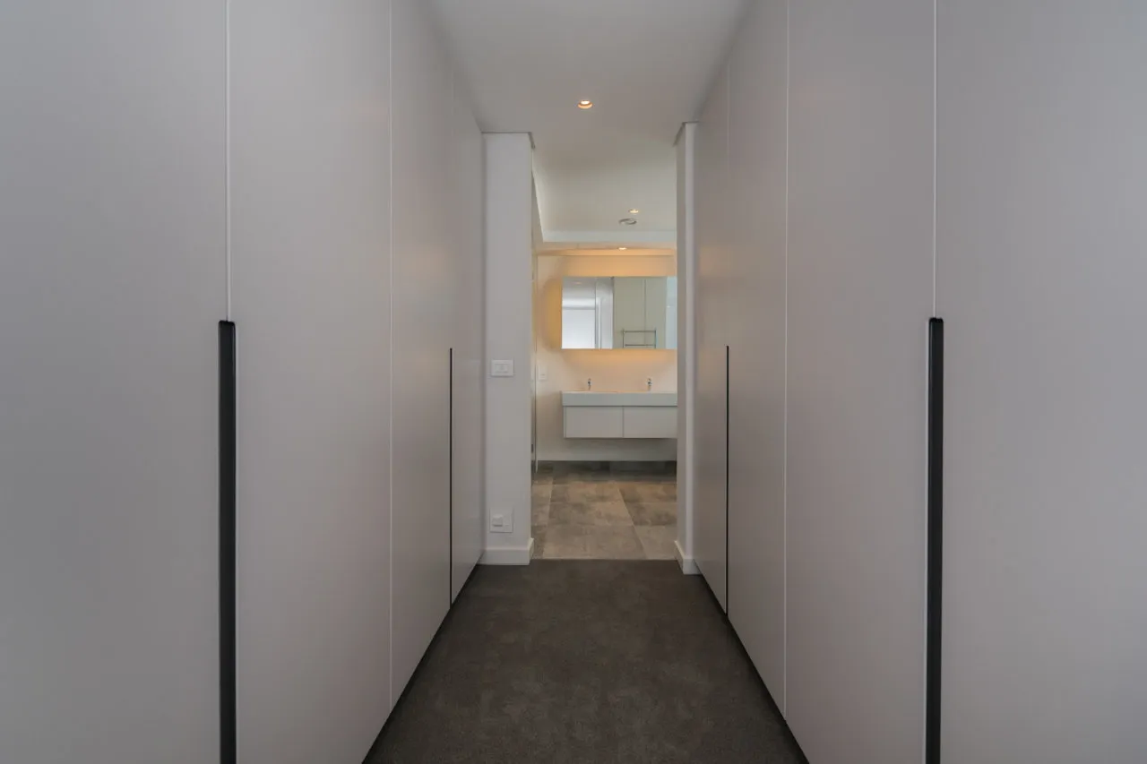 property_[object Object]_6